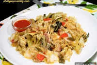 Crispy Pan-Fried Cabbage with Garlic and Bacon