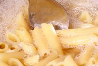 Perfect Pasta: Mastering Water, Salt and Timing