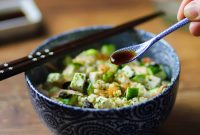 Vibrant Vegan Sushi Bowl Recipe with Avocado and Pickled Ginger