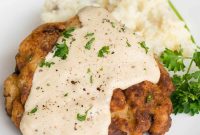 Crispy Country Fried Steak Recipe with Creamy Pepper Gravy