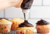Top Cake Decorating Tools: 12 Must-Have Supplies for Bakers