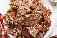 Christmas Crack Toffee: Saltine Candy Recipe for the Holidays