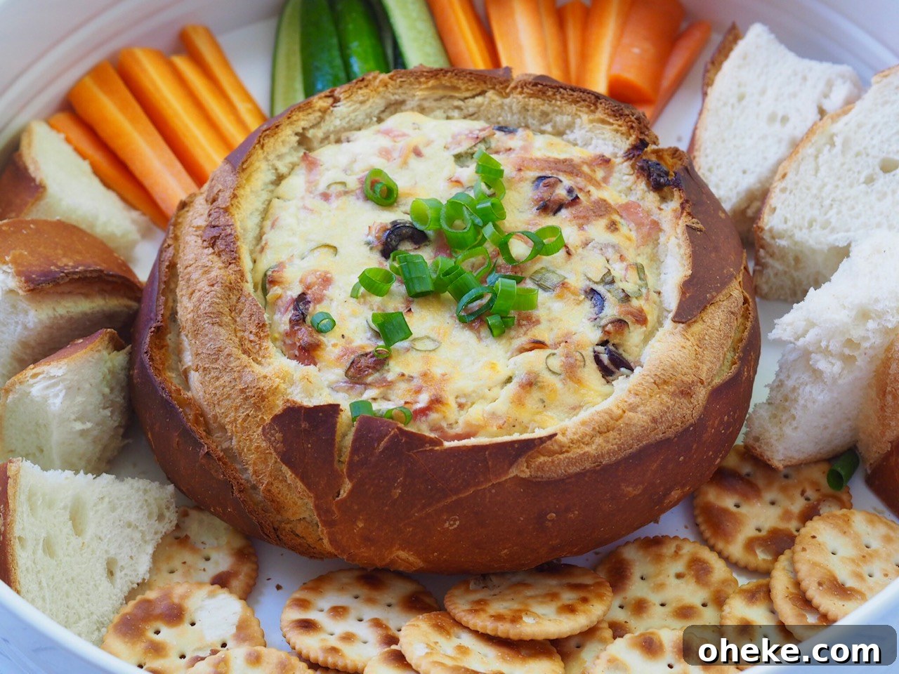 Delicious Ham and Cheese Cobb Loaf Dip