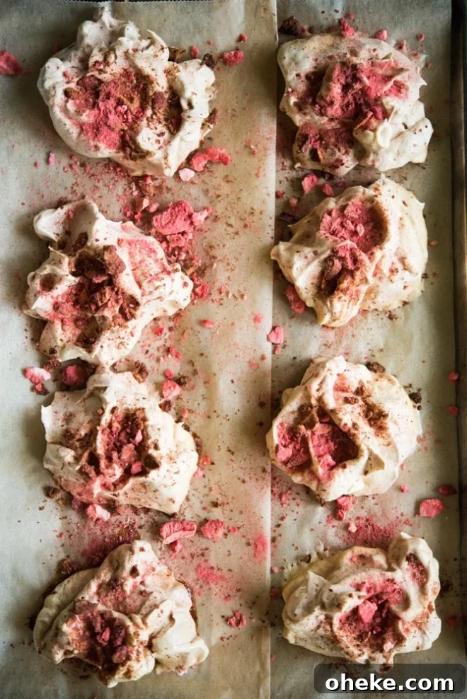 Strawberry Meringue Cookies Recipe — Light, Crispy & Fruity 2 Strawberry Meringue Cookies