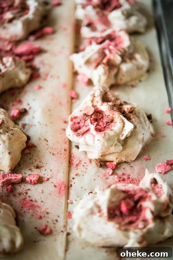 Strawberry Meringue Cookies Recipe — Light, Crispy & Fruity 4 Strawberry Meringue Cookies