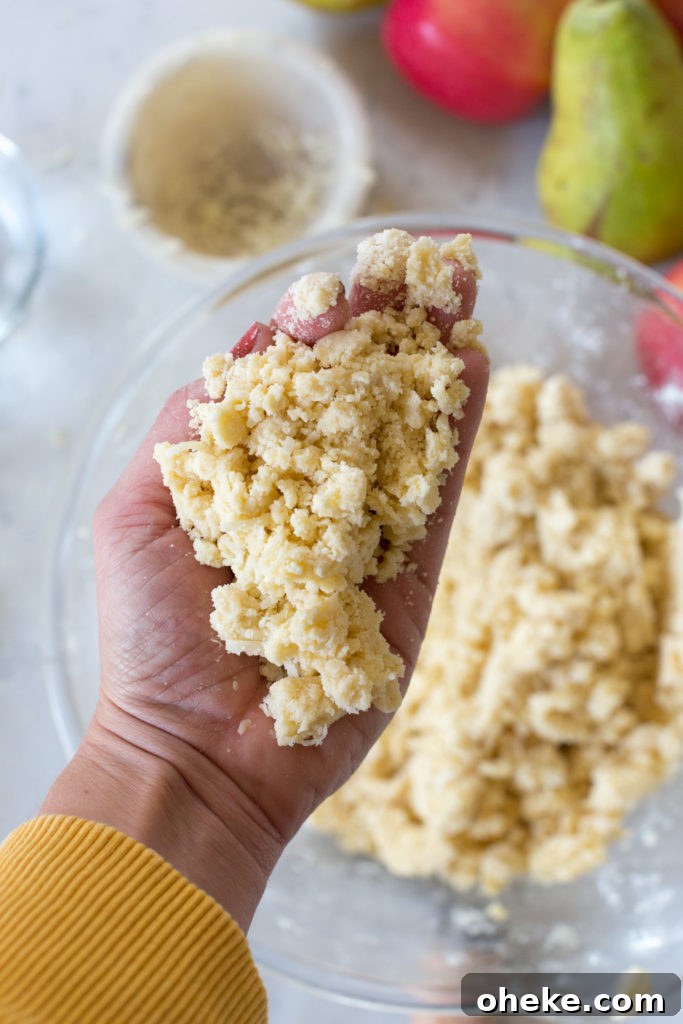 Crumbly Gruyere pie dough