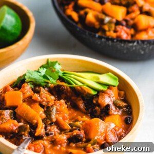 Roasted poblano peppers and stewed butternut squash chili featured image.
