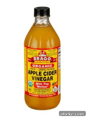 Natural apple cider vinegar with mother