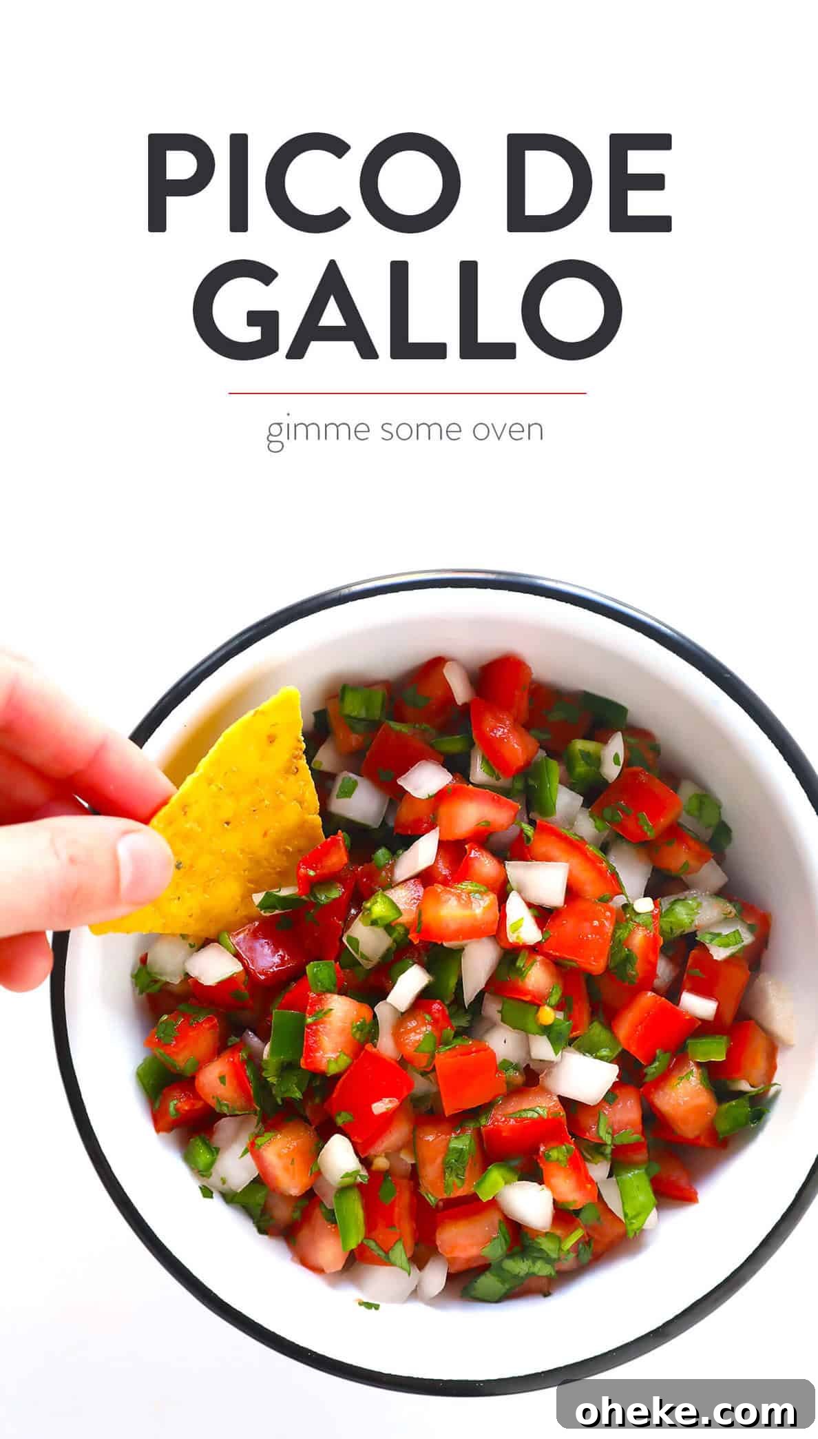 The BEST Pico de Gallo recipe! It's easy to make in 10 minutes with just 7 ingredients, it's perfect for topping all of your favorite Mexican dishes, or eating simply as salsa with chips. It's also naturally gluten-free and vegan, and perfect for Cinco de Mayo. | Gimme Some Oven #picodegallo #mexican #salsa #glutenfree #appetizer #vegan How To Make Pico De Gallo