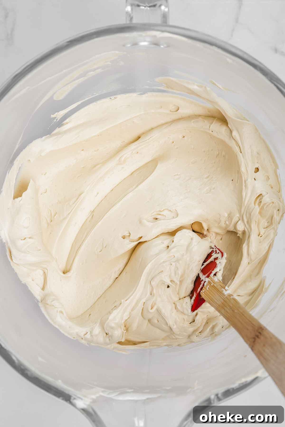 Speculoos Layer Cake Recipe: Moist Spiced Cookie Cake 7 crème au beurre spéculoos lisse en bol