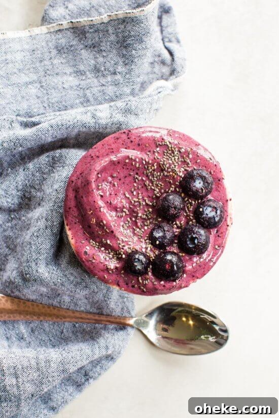 healthy blueberry smoothie bowl recipe with strawberries