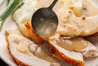 Classic Giblet Gravy Recipe for Thanksgiving
